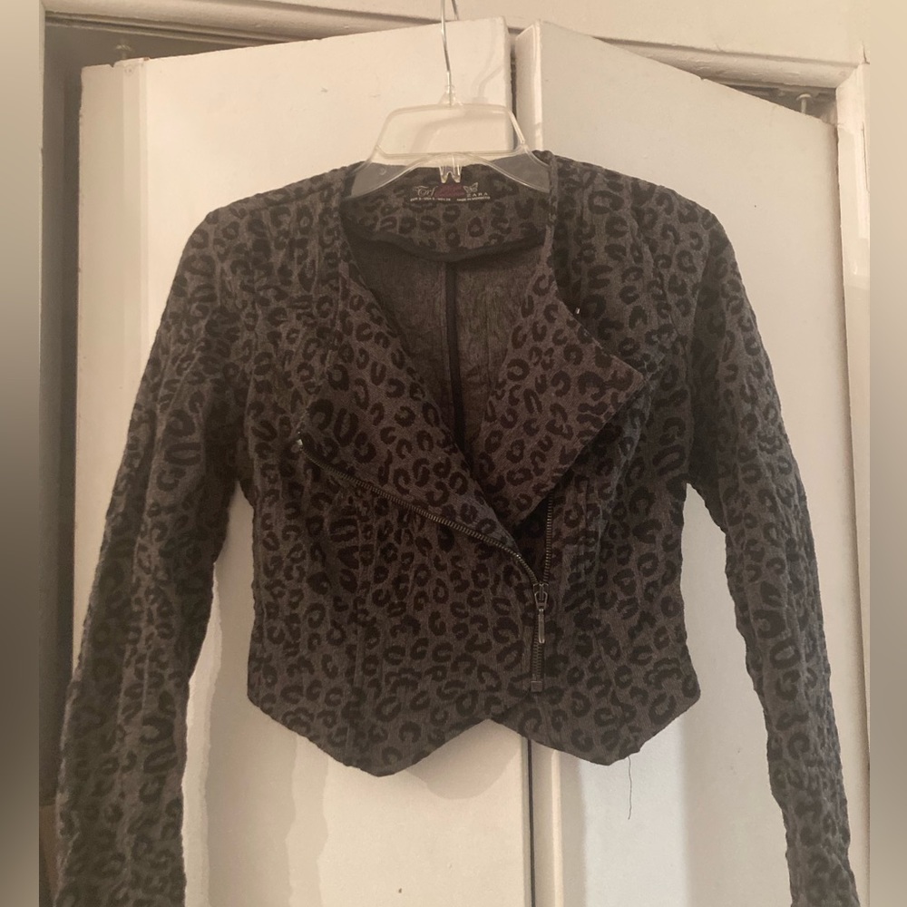 Zara Cropped leopard Moto jacket